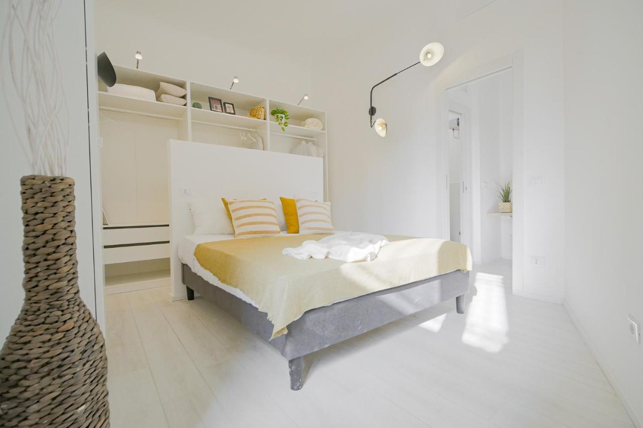 Cont36 -Total White- Esclusive Apartment Milan Luaran gambar